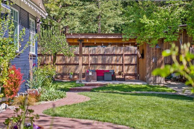 4200 Glenwood Drive, Scotts Valley CA: https://media.crmls.org/mediaz/9b5aab1a-0a32-43e1-9d5d-998b7defd13e.jpg