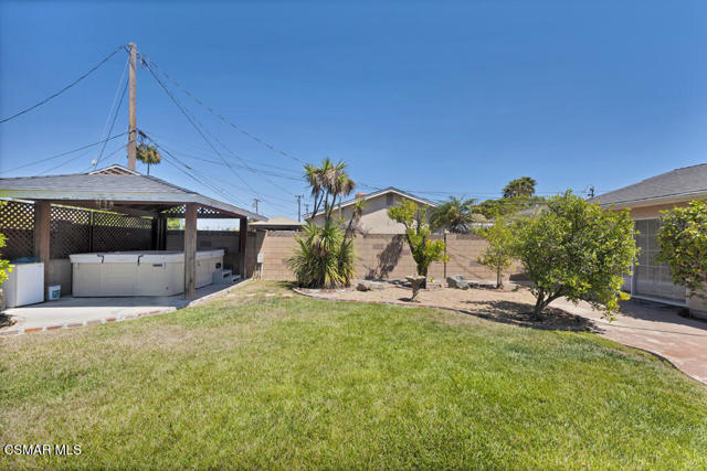 818 N Lois Avenue, Newbury Park CA: https://media.crmls.org/mediaz/9b5aaf6f-7b47-4730-a1a4-4edfd7967ebb.jpg