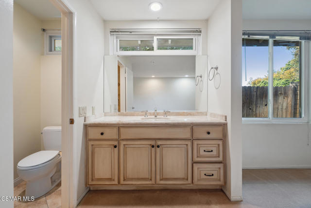 3034 Rollings Avenue, Thousand Oaks CA: https://media.crmls.org/mediaz/9b5ae27f-d861-4a6e-906a-ba29f9bc8b9e.jpg