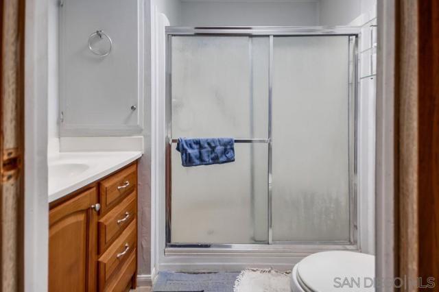14215 Pecan Park Ln, El Cajon CA: https://media.crmls.org/mediaz/9b5c718e-625c-4591-8429-b9635d723fac.jpg