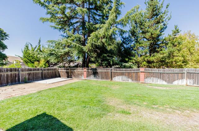 22585 Toreador Drive, Salinas CA: https://media.crmls.org/mediaz/9b5df564-23ca-4340-9189-5aa065c49c0a.jpg