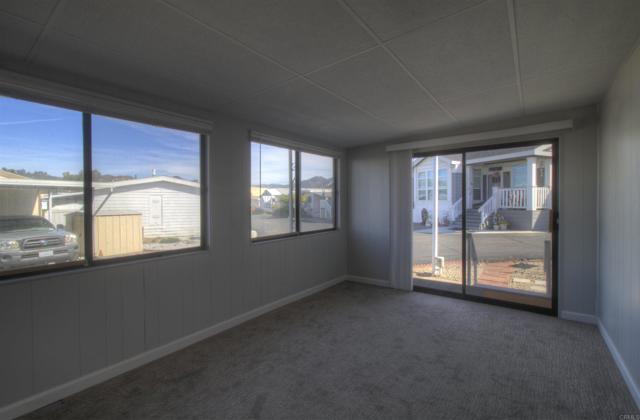 211 N Citrus Avenue, Escondido CA: https://media.crmls.org/mediaz/9b5edc78-60ae-4a74-a16a-12f9186a8dc6.jpg