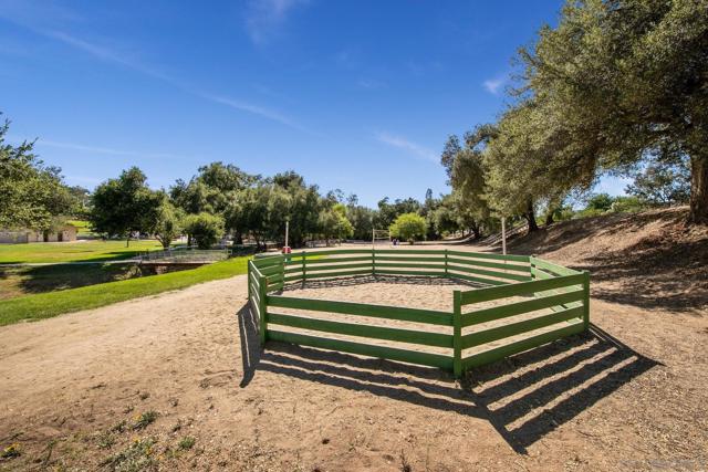 15829 Davis Cup Lane, Ramona CA: https://media.crmls.org/mediaz/9b5f502b-484e-41c6-912c-a0b3afdc55c7.jpg