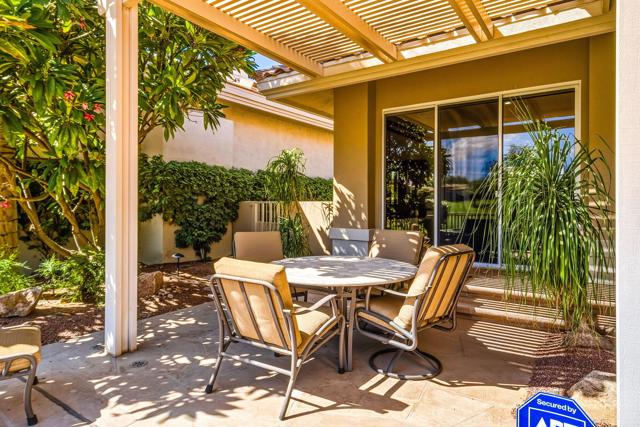 801 Deer Haven Circle, Palm Desert, CA 92211