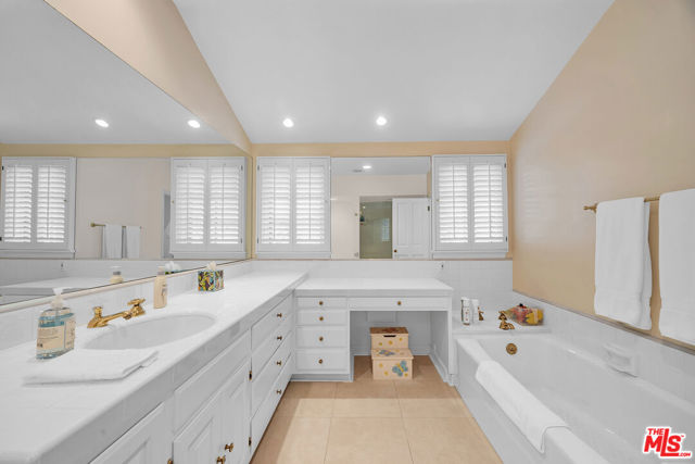 12911 MARLBORO Street, Los Angeles CA: https://media.crmls.org/mediaz/9b60521d-ac08-4f8c-8191-2dfa9da846d3.jpg
