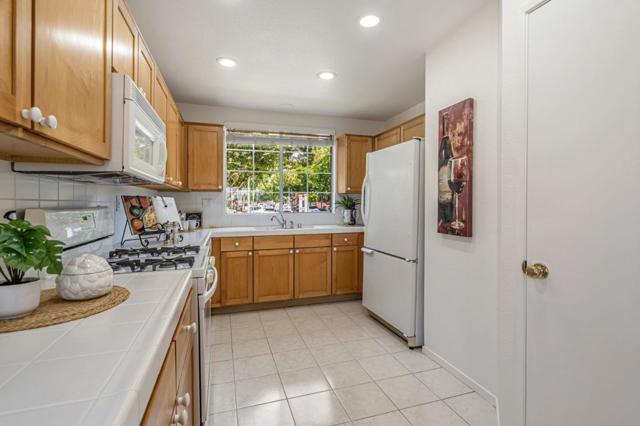 1517 Hermocilla Way, San Jose CA: https://media.crmls.org/mediaz/9b615cc7-573d-4350-9dd6-d95fbf9a8803.jpg