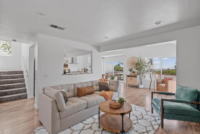 4503 Carnaby, Carlsbad CA: https://media.crmls.org/mediaz/9b6186ba-db12-4fdf-84d5-d32e13a46998.jpg