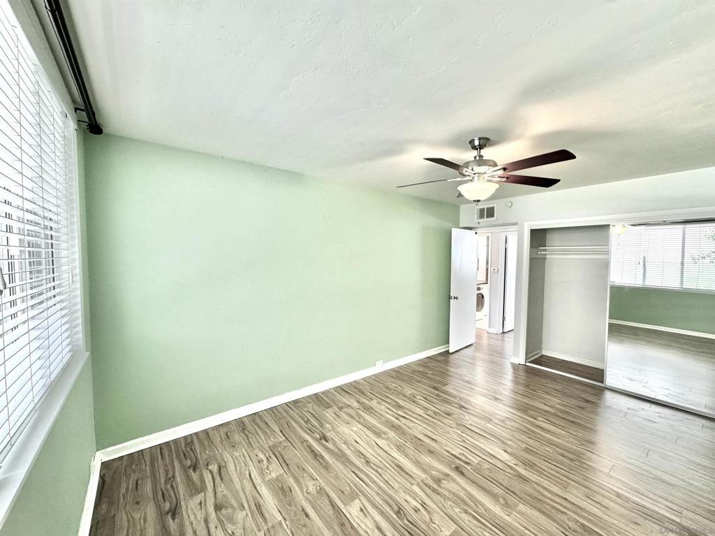 4076 Illinois Street - photo 13