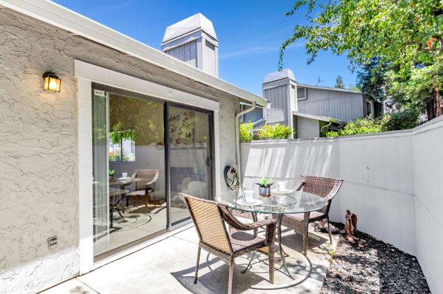4942 Red Creek Drive, San Jose CA: https://media.crmls.org/mediaz/9b663718-5de6-4bff-8295-24152b6766a2.jpg