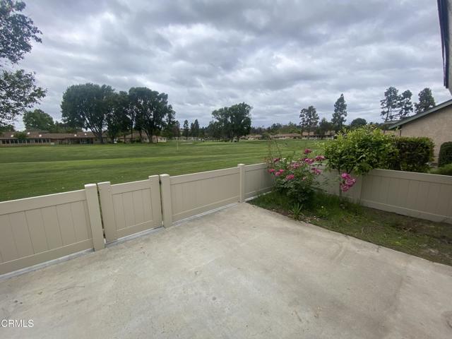 Detail Gallery Image 15 of 18 For 17109 Village 17, Camarillo,  CA 93012 - 2 Beds | 2 Baths