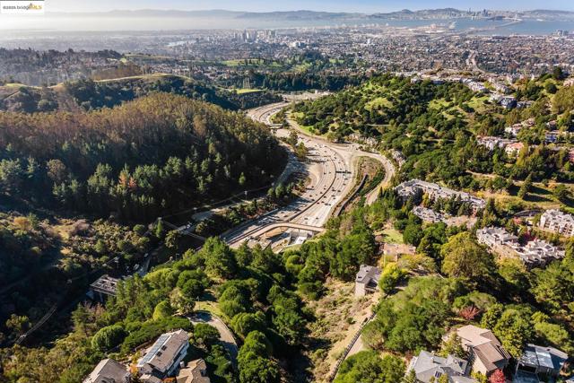 0 Tunnel Rd, Oakland CA: https://media.crmls.org/mediaz/9b67141a-05ad-43f2-a485-74c3787b201d.jpg