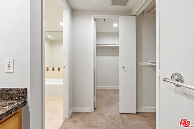 10445 Wilshire Boulevard, 406 photo 25