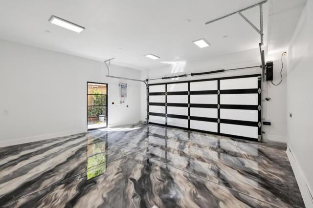265 Coleridge Ave, Palo Alto CA: https://media.crmls.org/mediaz/9b684c47-7395-4ea7-a9b1-9f6264b79d49.jpg