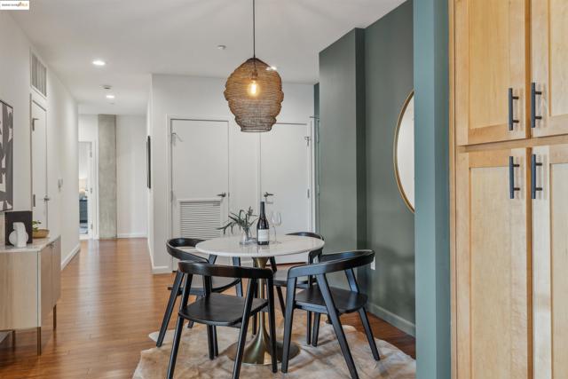 428 Alice Street, Oakland CA: https://media.crmls.org/mediaz/9b68b877-89b0-4c80-aed0-afc57fb9cc55.jpg
