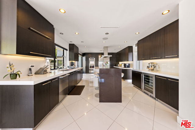 3144 Corda Drive, Los Angeles CA: https://media.crmls.org/mediaz/9b699f03-56eb-43d5-a9cd-2b82e2c18947.jpg