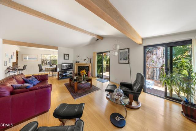 521 E Anapamu Street, Santa Barbara CA: https://media.crmls.org/mediaz/9b6b791b-9d7c-4722-97e5-ebf815841bbb.jpg