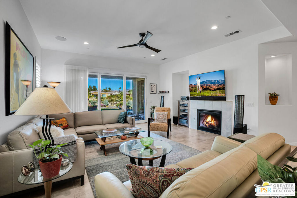 67384 Zuni Court