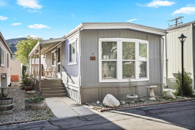 9097 N Ventura Avenue, Ventura CA: https://media.crmls.org/mediaz/9b6c5073-d751-46af-a0d9-845dec2830d4.jpg