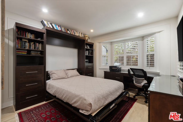 3839 Marcasel Avenue, Los Angeles CA: https://media.crmls.org/mediaz/9b6d3cfa-8b51-4d9a-8079-bcb4bc111585.jpg
