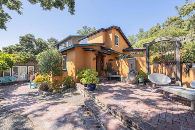 8543 Carmel Valley Road, Carmel Valley CA: https://media.crmls.org/mediaz/9b6f65e1-e8e7-4ba8-8e1b-d2d45d61d801.jpg