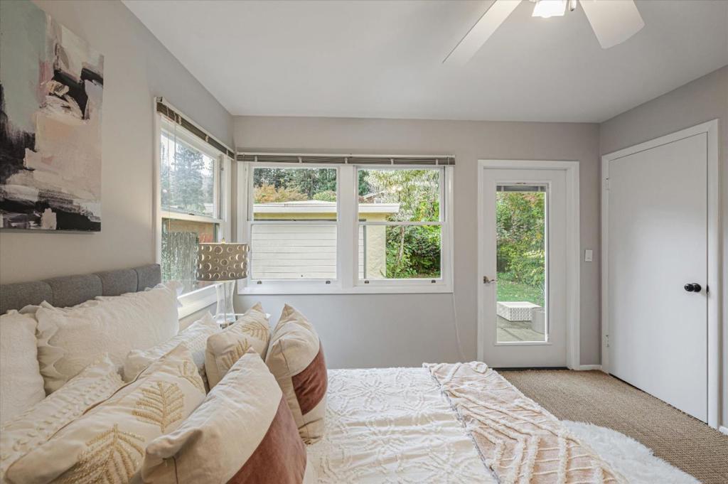 9B6F8693 B801 4F23 8C68 84B74D387Ce9 419 Holcomb Avenue, Larkspur, Ca 94939 &Lt;Span Style='BackgroundColor:transparent;Padding:0Px;'&Gt; &Lt;Small&Gt; &Lt;I&Gt; &Lt;/I&Gt; &Lt;/Small&Gt;&Lt;/Span&Gt;