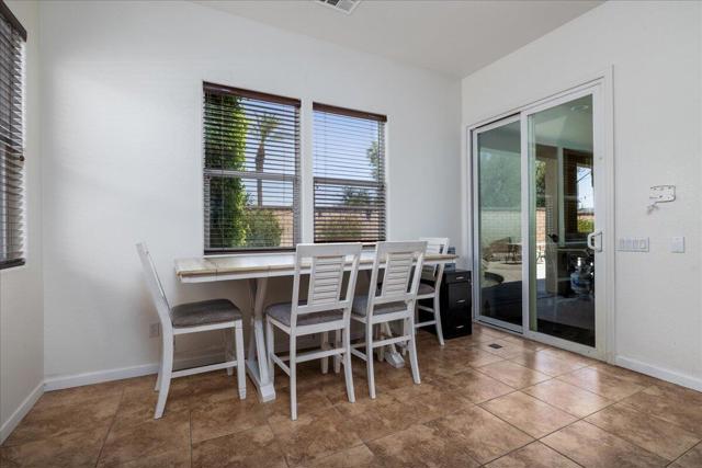 40828 Paganini Drive, Indio CA: https://media.crmls.org/mediaz/9b6fd656-3e44-434e-8209-9bf1b59e41b4.jpg