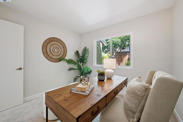 7467 Sundrop Ct, Pleasanton CA: https://media.crmls.org/mediaz/9b710c6a-ff8c-4670-a7a9-ac9fc7d59300.jpg