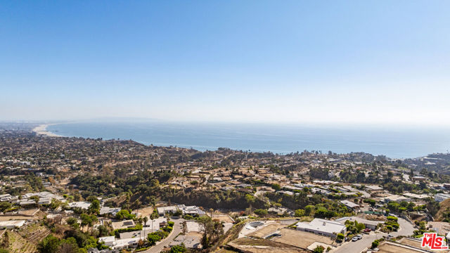 Drew Fenton | 16638 Charmel Lane Pacific Palisades CA | MLS: 7475847 Drew Fenton | 16638 Charmel Lane Pacific Palisades CA | MLS: 7475847