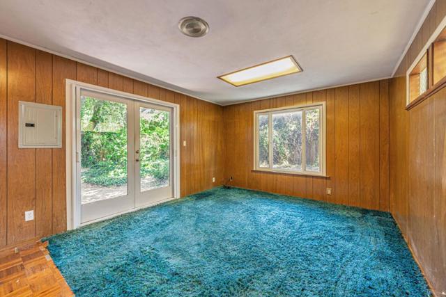 1036 Almanor Avenue, Menlo Park CA: https://media.crmls.org/mediaz/9b730a47-f789-4fb9-b9bf-6c268b154294.jpg