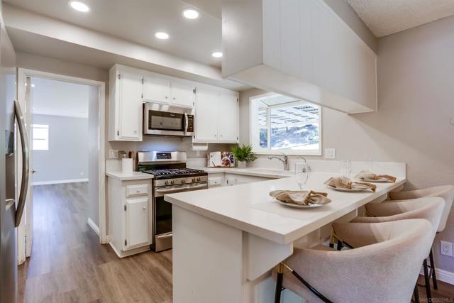 30180 Lilac Rd, Valley Center CA: https://media.crmls.org/mediaz/9b7392b4-3fa7-4c17-a4e6-97d454487120.jpg