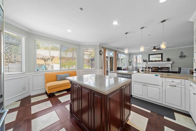 1312 Summer Ct, Vista CA: https://media.crmls.org/mediaz/9b74306a-d37d-4f9b-918c-65b663ba7787.jpg