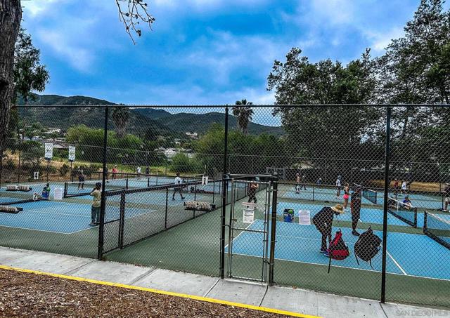 43 Via Sovana, Santee CA: https://media.crmls.org/mediaz/9b75c1e3-63ba-4810-8450-dc408e9b85a2.jpg