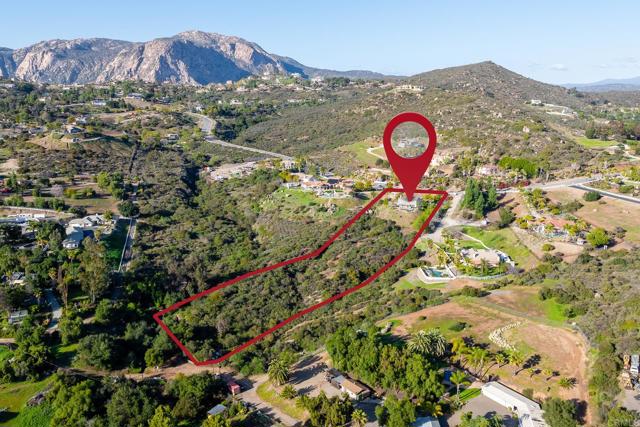 15881 Broad Oaks Road, El Cajon CA: https://media.crmls.org/mediaz/9b76b5d8-4cb5-4a47-9cca-fa4d3b93de2a.jpg