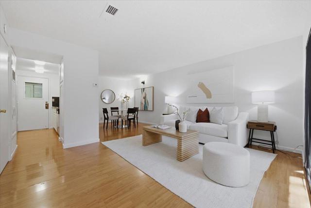 5751 Birch Terrace, Fremont CA: https://media.crmls.org/mediaz/9b77323d-98d2-4215-b9d8-e9459be06c89.jpg