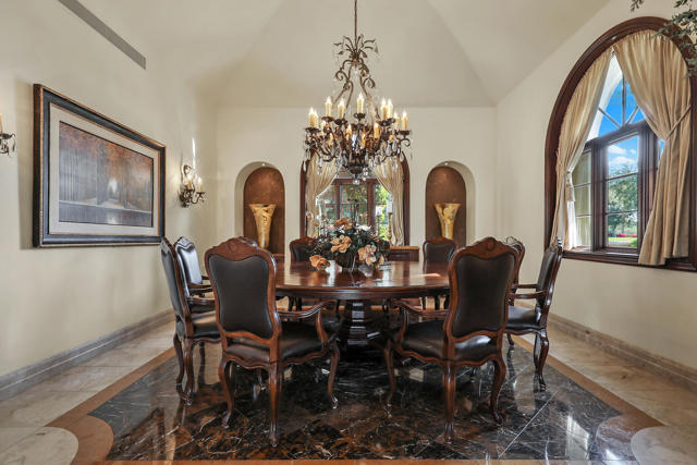 52345 Via Savona, La Quinta CA: https://media.crmls.org/mediaz/9b778d56-8dde-4a57-9916-8dd9eb01509b.jpg