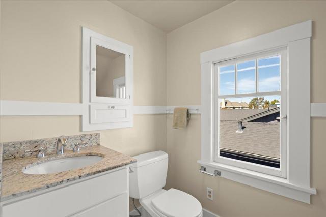 211 2nd Avenue, Santa Cruz CA: https://media.crmls.org/mediaz/9b78444f-bbb4-4015-a9e7-fe3c40fdeca1.jpg