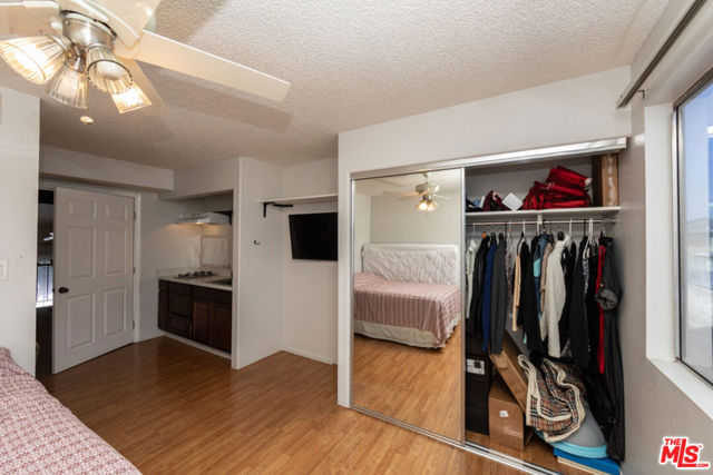 9041 Van Nuys Boulevard, 210 photo 21