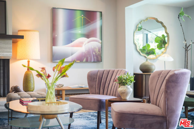 1256 Beverly Green Drive, Beverly Hills CA: https://media.crmls.org/mediaz/9b78f61e-eff1-4416-86c3-1db2218e7b7f.jpg