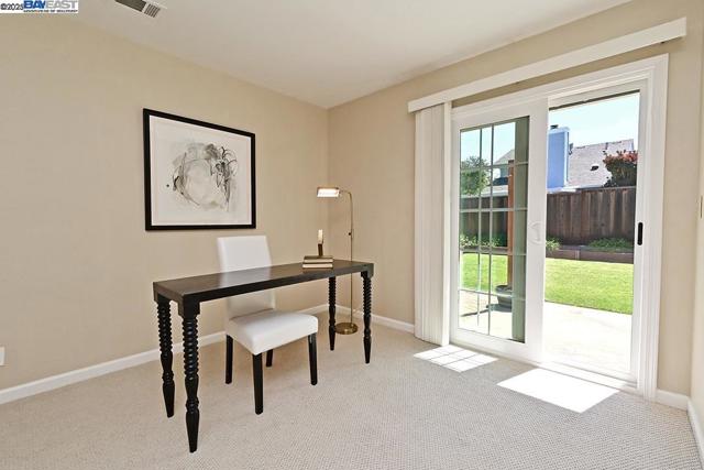 476 Mulqueeney St, Livermore CA: https://media.crmls.org/mediaz/9b795567-b51f-4519-b547-fcc150d902de.jpg