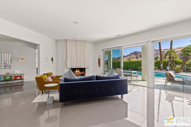 2280 S Camino Real, Palm Springs, CA 92264