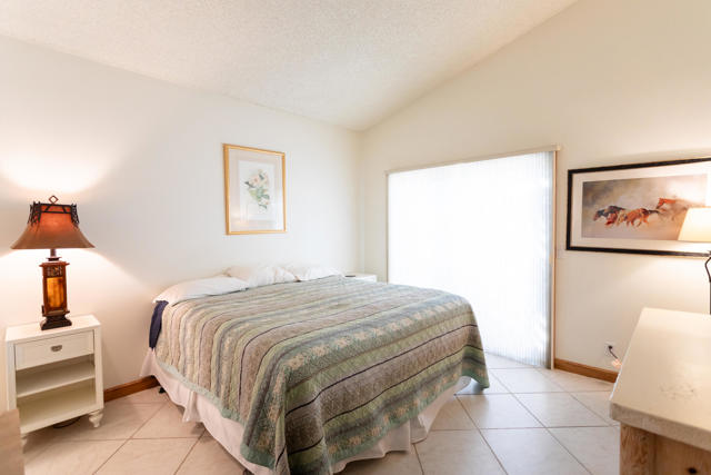 Image 37 of 69 For 82263 Odlum Drive
