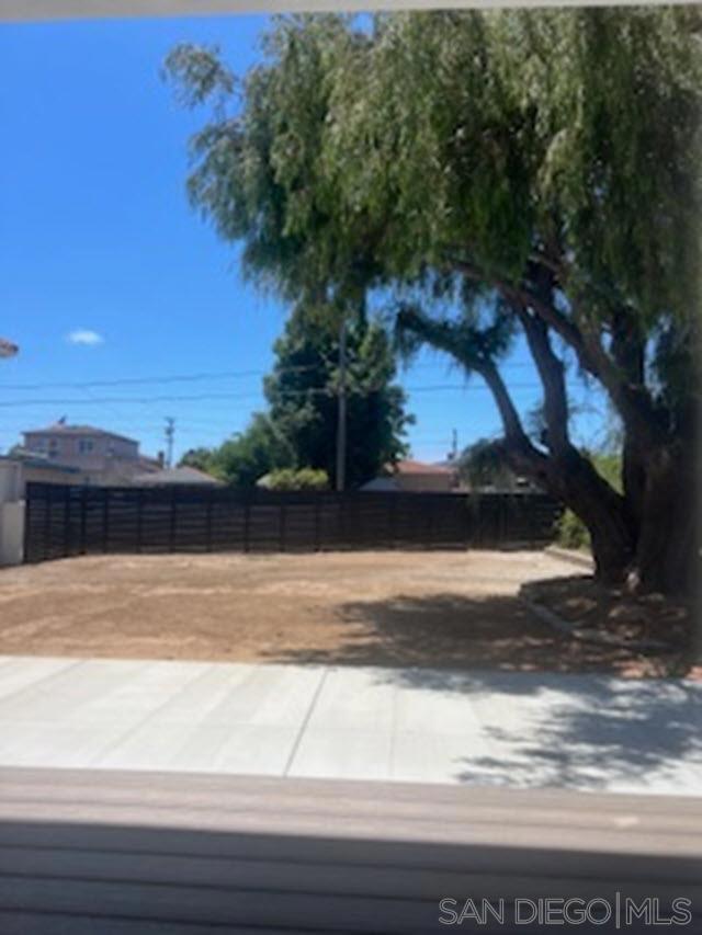 1826 Galveston St, San Diego CA: https://media.crmls.org/mediaz/9b7a424c-7921-473e-9d55-d9f193c5d18e.jpg