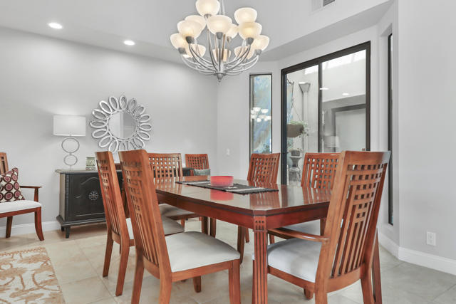 209 Bouquet Canyon Drive, Palm Desert, CA 92211