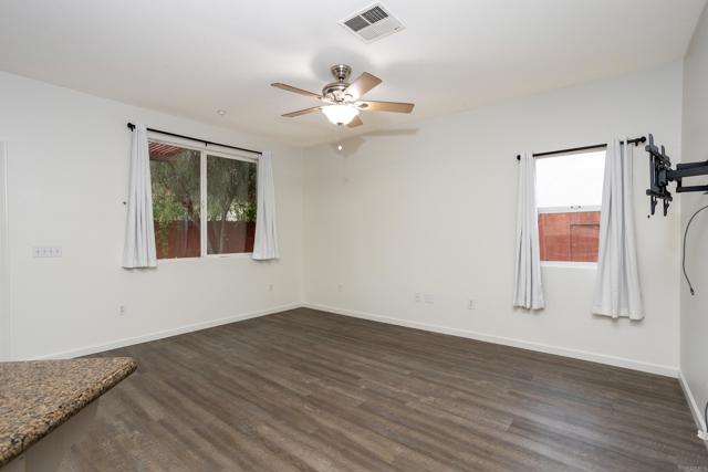 Detail Gallery Image 15 of 32 For 8772 Glen Vista Way, Santee,  CA 92071 - 4 Beds | 2/1 Baths