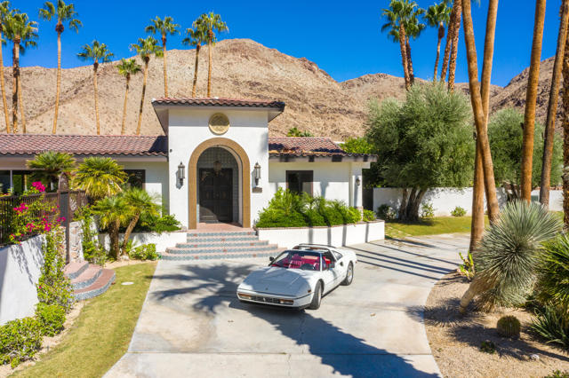 3330 Andreas Hills Drive, Palm Springs CA: https://media.crmls.org/mediaz/9b7b1e12-89bb-49ca-b7ef-ad7cfc84e70c.jpg