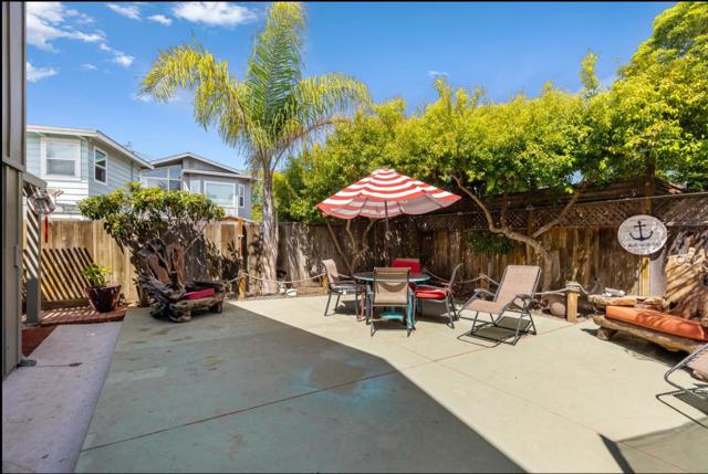716 Seacliff Drive, Aptos CA: https://media.crmls.org/mediaz/9b7d248a-5e4c-4049-a4ca-c707bac182eb.jpg