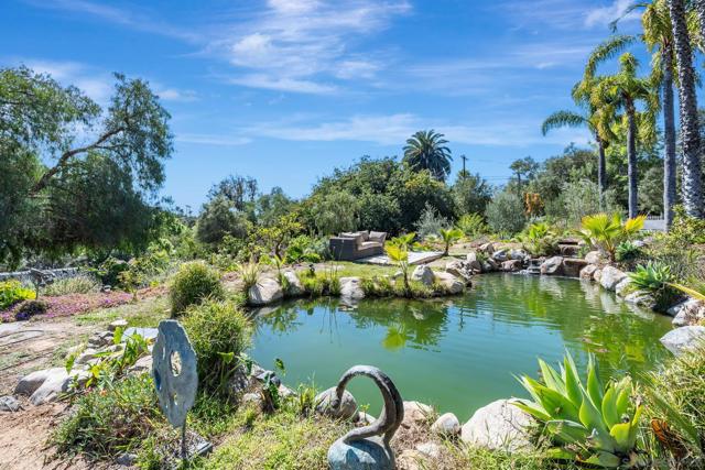 1761 Winterwarm Dr, Fallbrook CA: https://media.crmls.org/mediaz/9b7ef631-ea0e-4d56-8b3f-cd6dff103778.jpg
