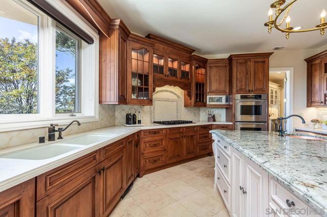14440 Ridge Ranch Rd, Valley Center CA: https://media.crmls.org/mediaz/9b7f19c6-bb43-4a99-8650-5a716dc2a752.jpg