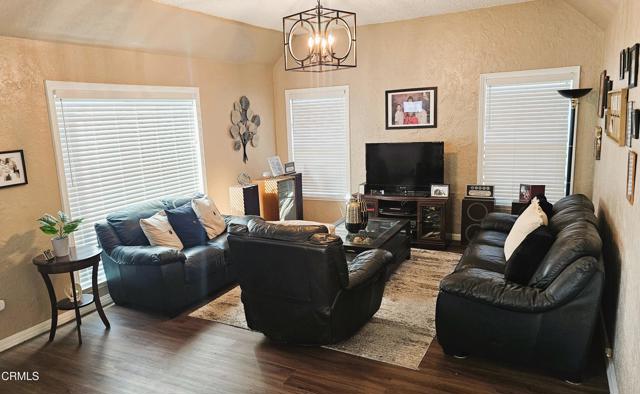 Detail Gallery Image 5 of 23 For 1318 N Van Ness Ave, Compton,  CA 90221 - 3 Beds | 1 Baths