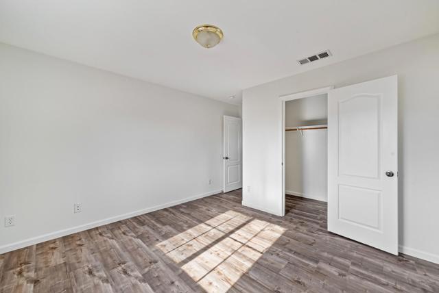 9748 Collie Way, Elk Grove CA: https://media.crmls.org/mediaz/9b80226b-b6f7-4632-9ade-3a37ec82a051.jpg